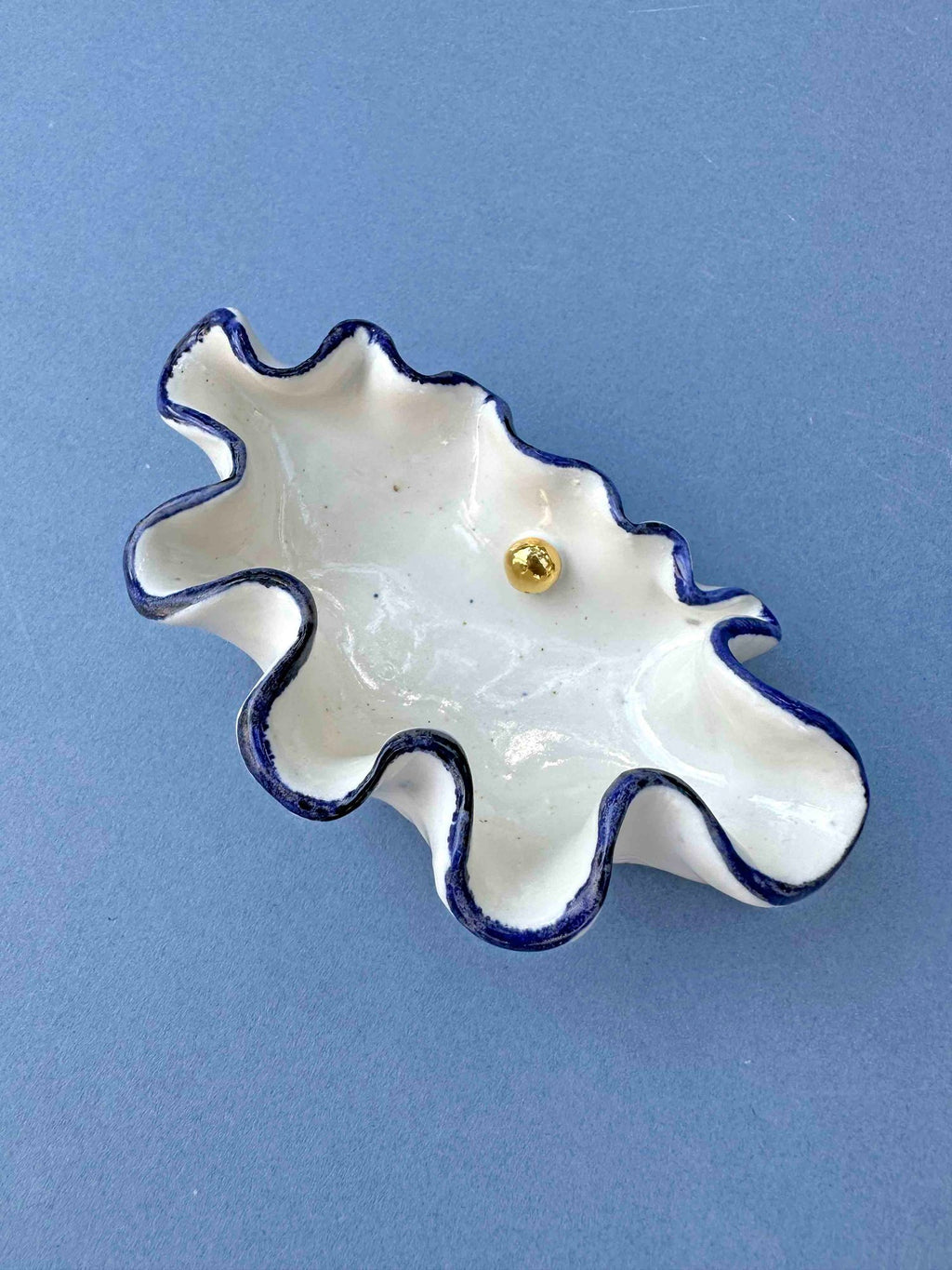 Porcelain Clam Shell Pinch Pot